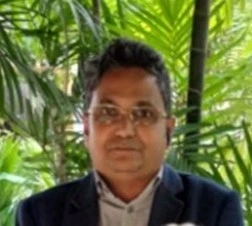 Dr. Monit Kapoor